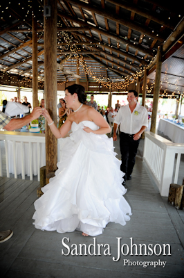 Best Paradise Cove at Buena Vista Watersports in Orlando, Florida wedding photographer - Sandra Johnson (SJFoto.com)